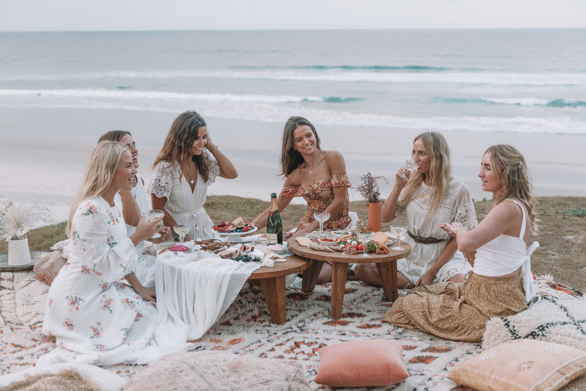 GALENTINES ~ BEACH PICNIC